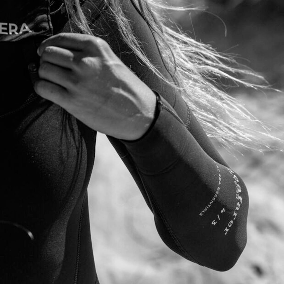 Manera Women's Seafarer 4/3 Chest-Zip Wetsuit