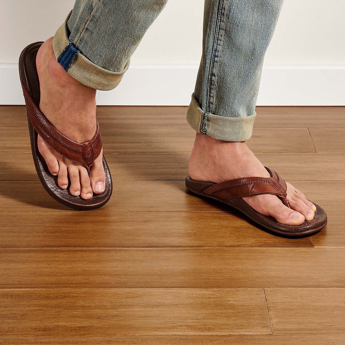 OluKai Hiapo Sandals