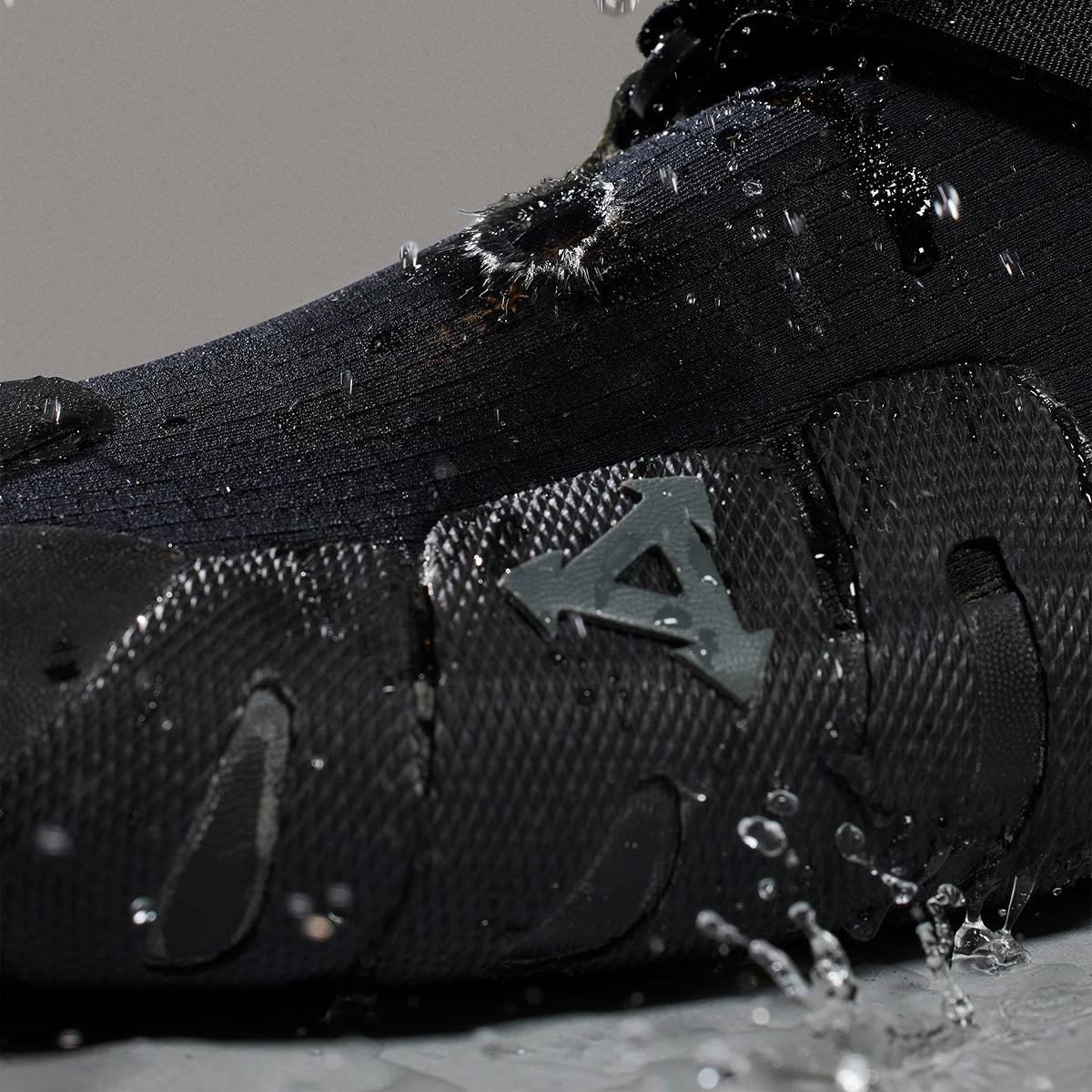 Xcel Drylock 3mm Round-Toe Boots