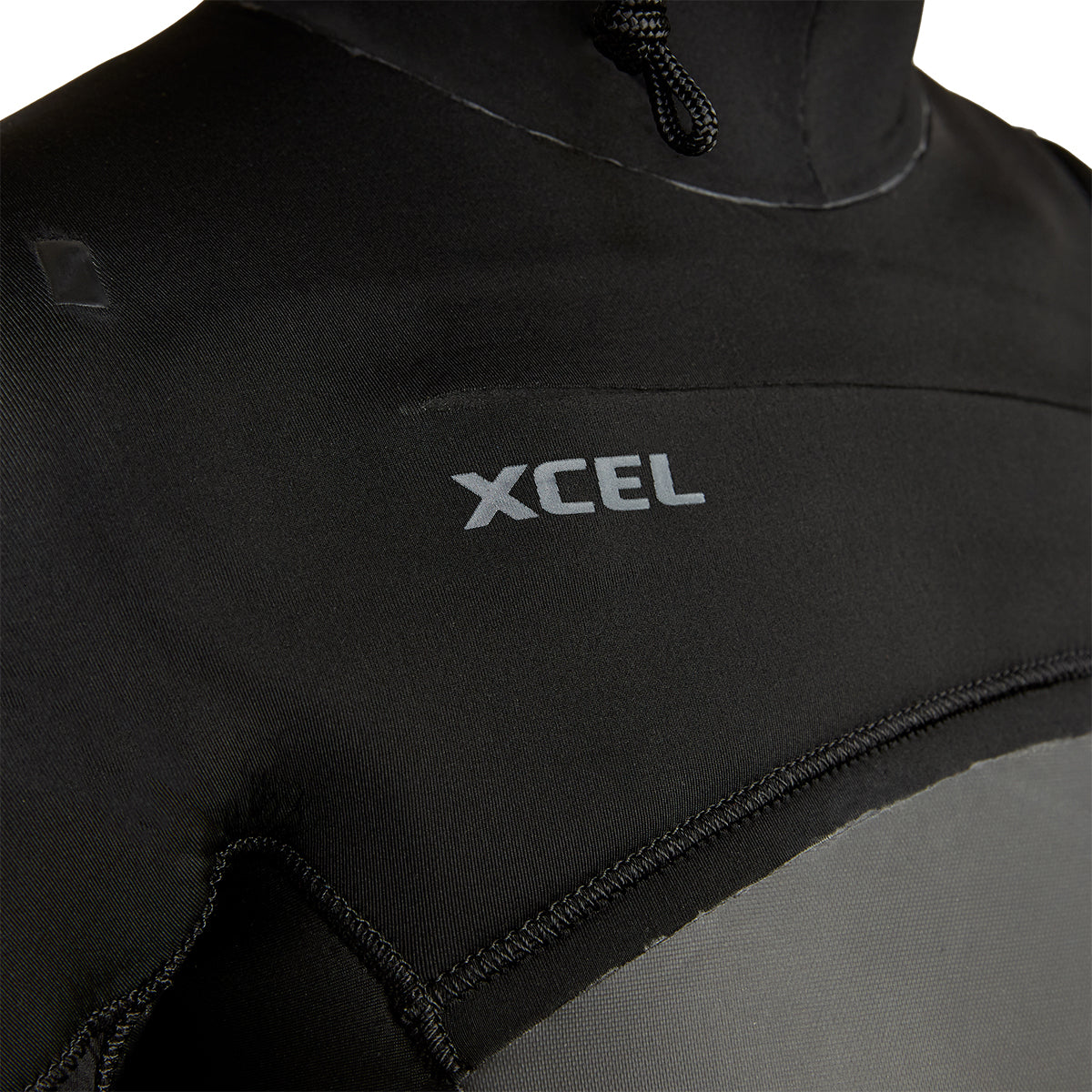 Xcel Women's Axis 5/4 Hooded Chest-Zip Wetsuit - 2024